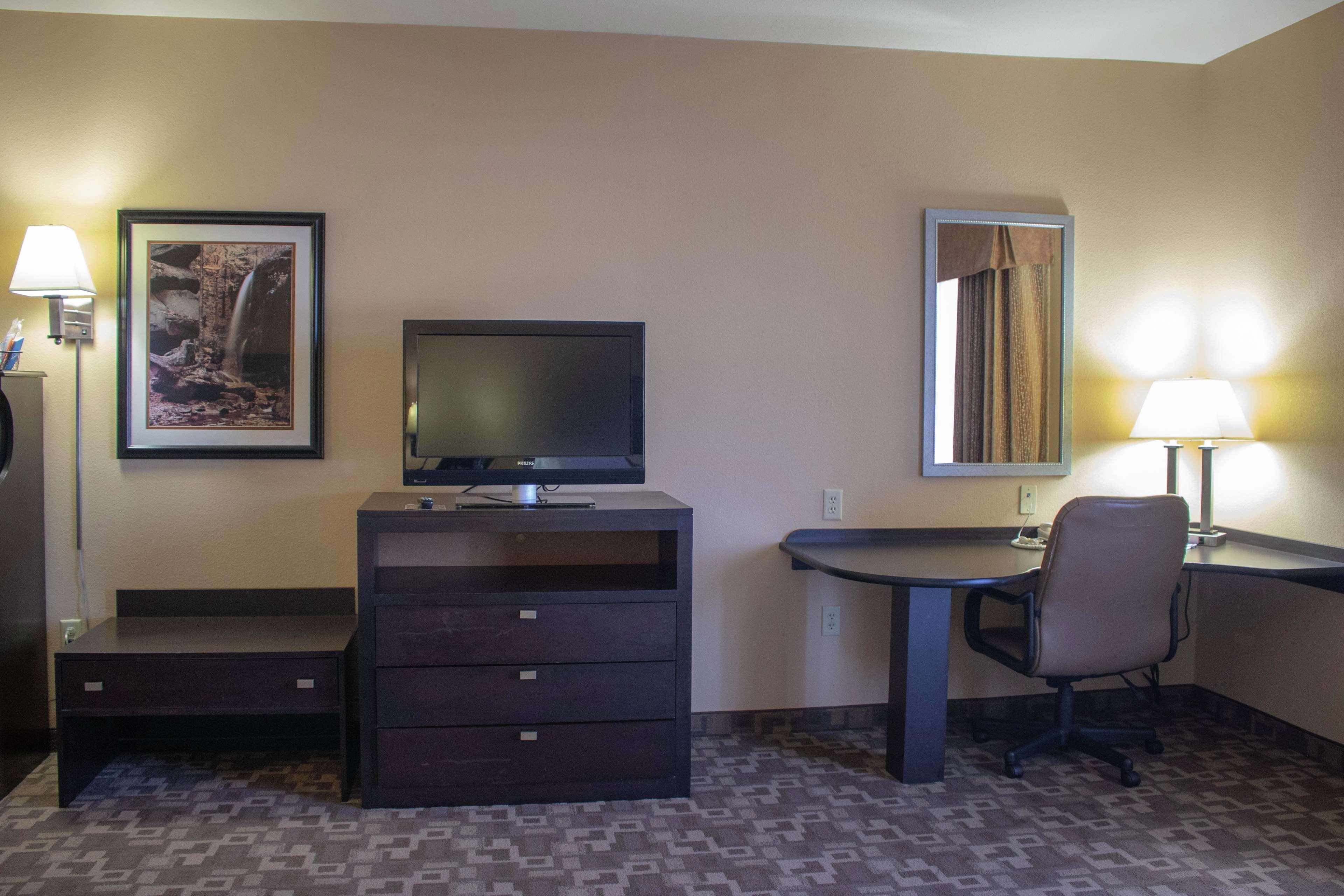 Hampton & Suites-knoxville/north I-75 Hotel Knoxville
