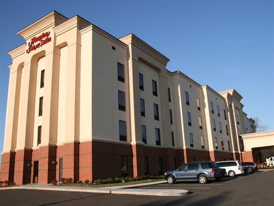 Hampton & Suites-knoxville/north I-75 Hotel