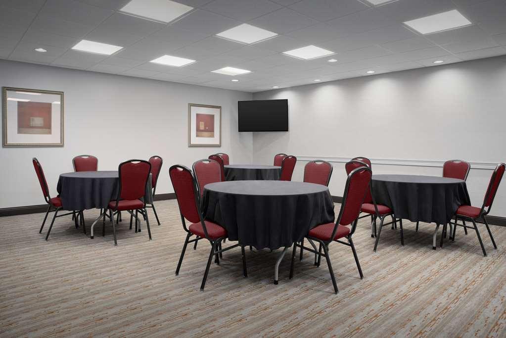 Hampton & Suites-knoxville/north I-75 Hotel 3*