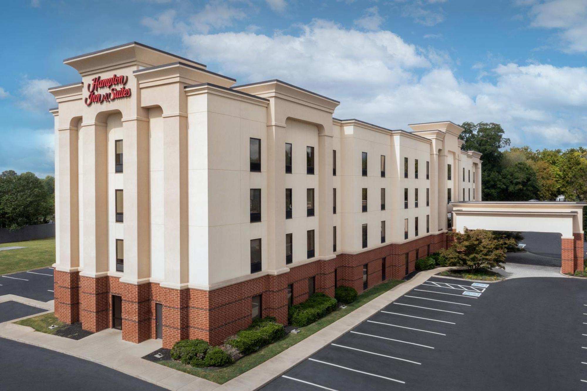 Hampton & Suites-knoxville/north I-75 3*
