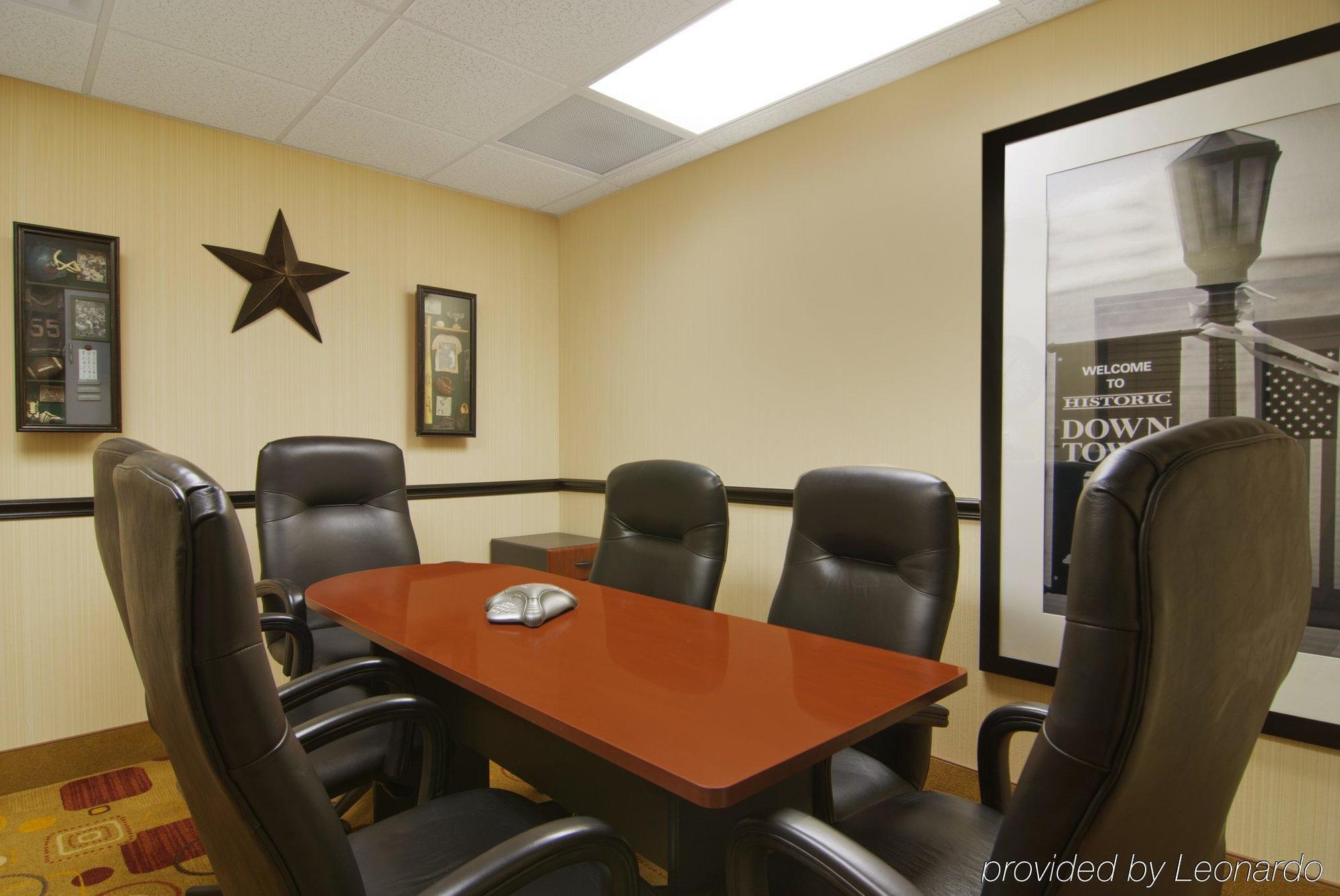 Hampton & Suites-knoxville/north I-75 3*