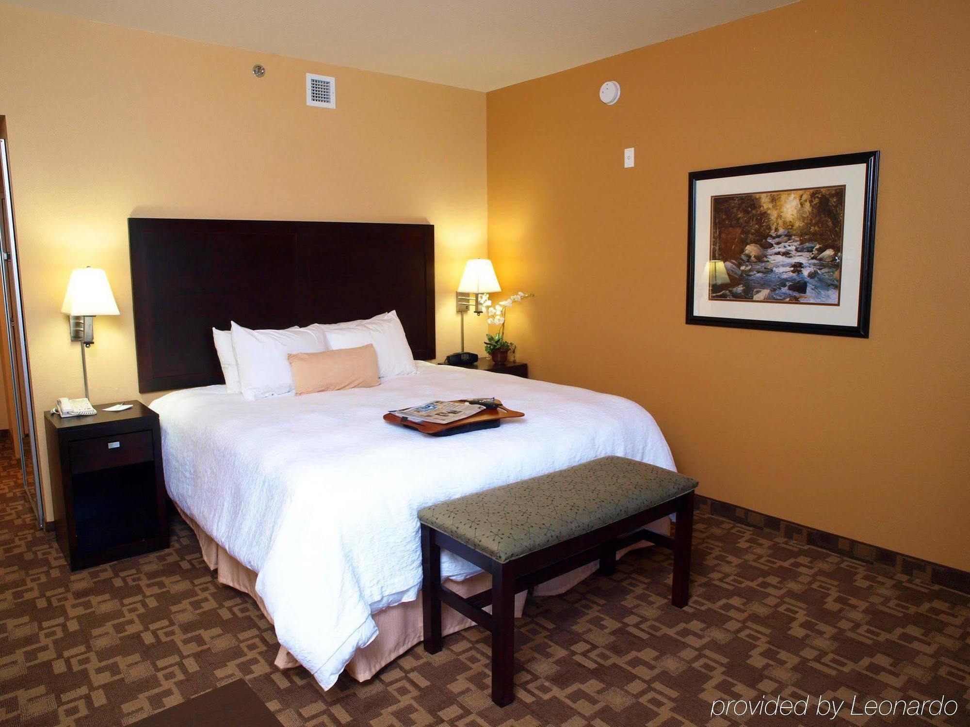 Hotel Hampton & Suites-knoxville/north I-75 Knoxville