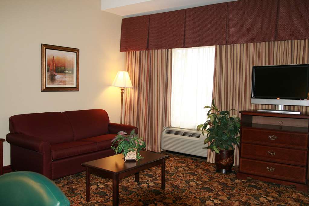 Hampton & Suites-knoxville/north I-75